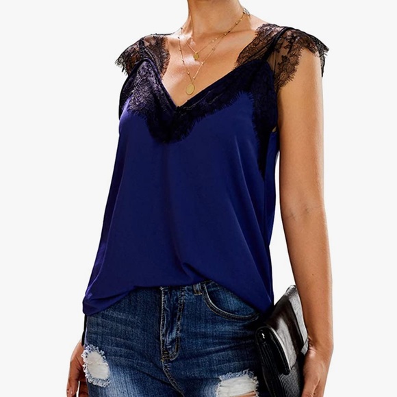 Super cute and soft lace cap sleeves tank top - Picture 8 of 16